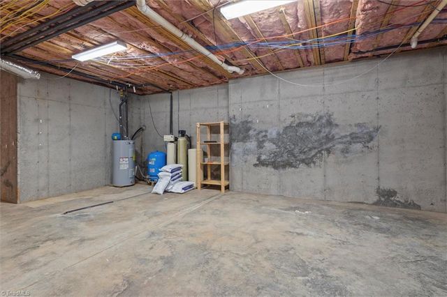 172 Lawson's Lookout, Denton, NC 27239