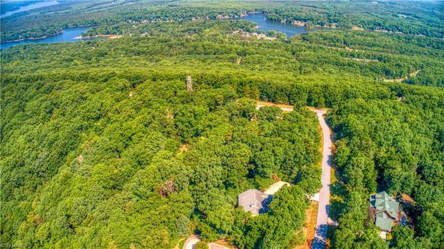 172 Lawson's Lookout, Denton, NC 27239