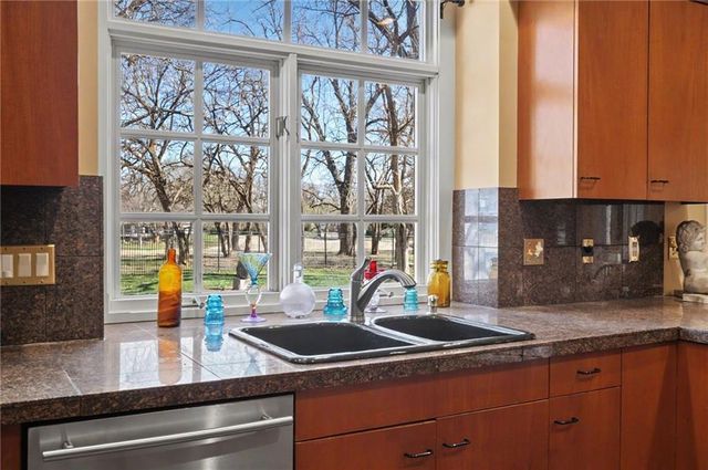 4412 Nicklaus Drive, Lawrence, KS 66047