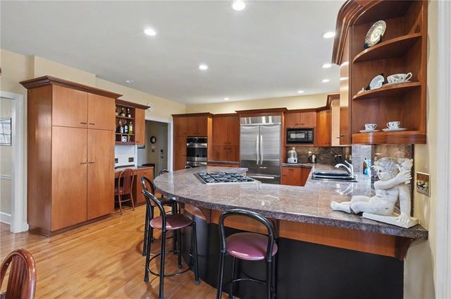 4412 Nicklaus Drive, Lawrence, KS 66047