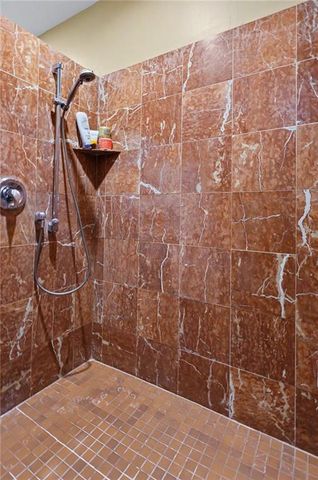 4412 Nicklaus Drive, Lawrence, KS 66047