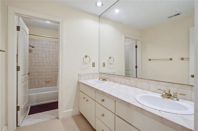 4412 Nicklaus Drive, Lawrence, KS 66047