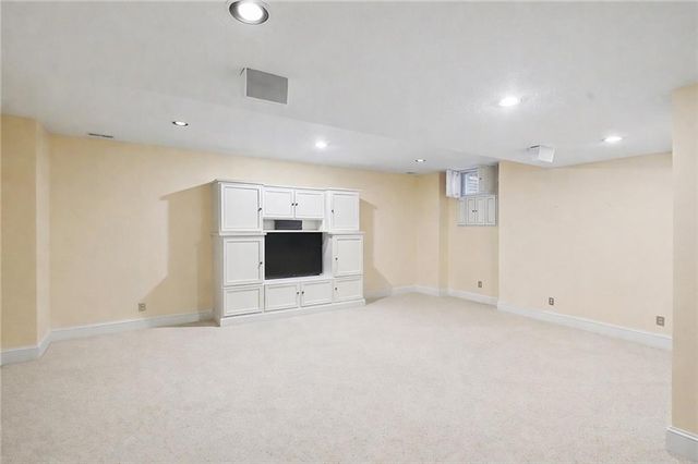 4412 Nicklaus Drive, Lawrence, KS 66047