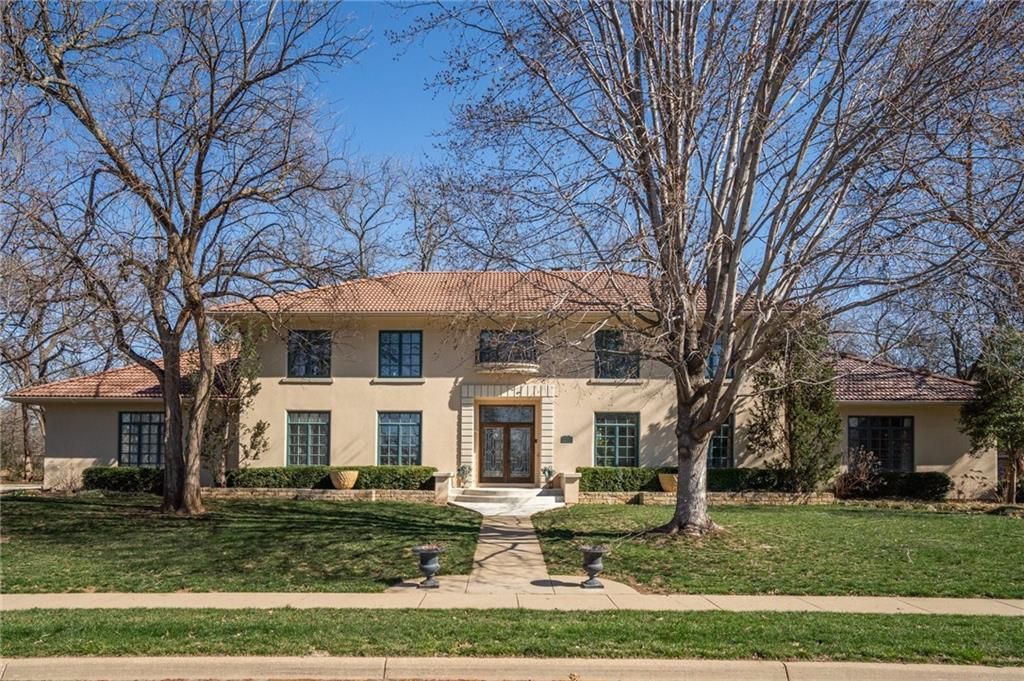 4412 Nicklaus Drive, Lawrence, KS 66047