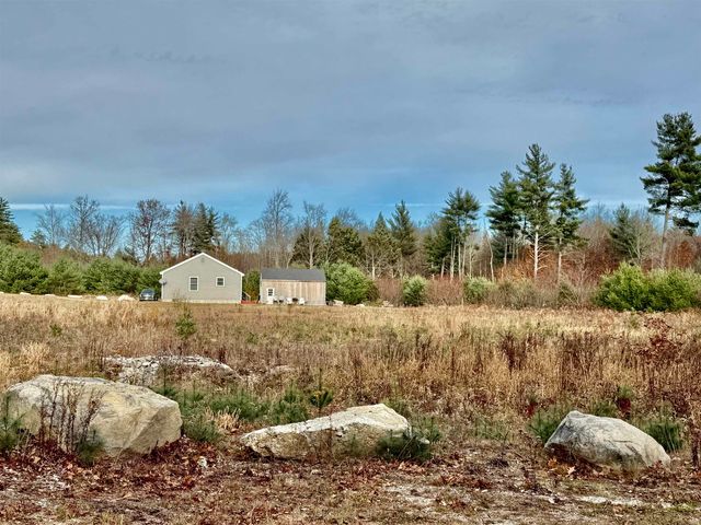 3 Major John Simpson Way, Deerfield, NH 03037