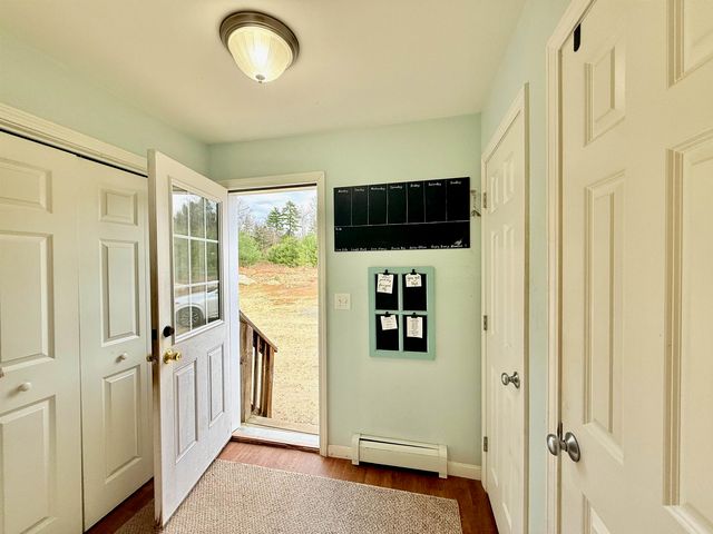 3 Major John Simpson Way, Deerfield, NH 03037