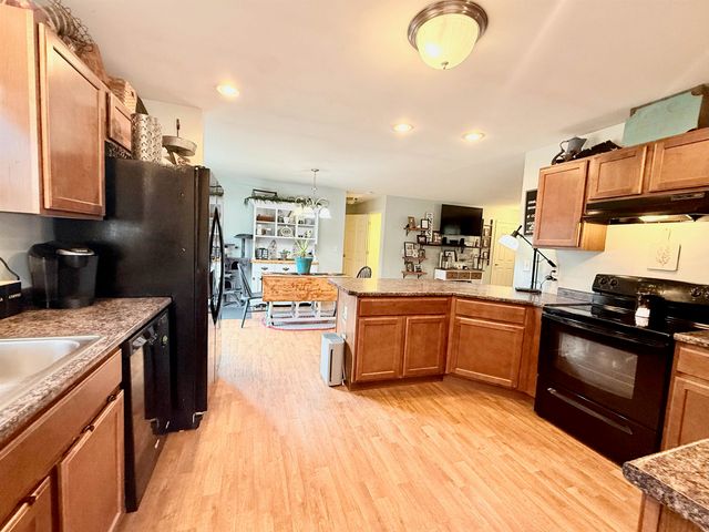 3 Major John Simpson Way, Deerfield, NH 03037