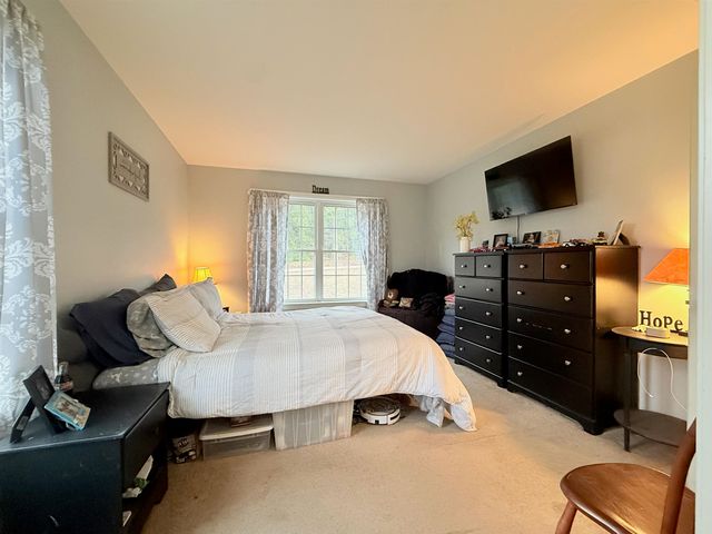 3 Major John Simpson Way, Deerfield, NH 03037