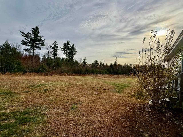 3 Major John Simpson Way, Deerfield, NH 03037