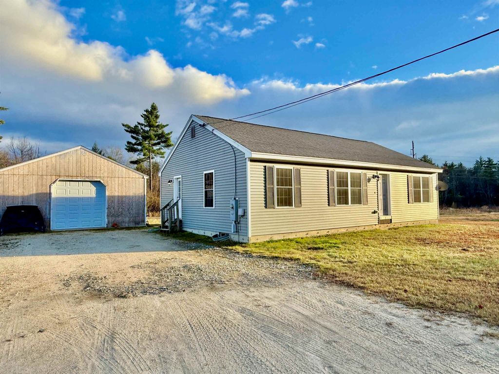 3 Major John Simpson Way, Deerfield, NH 03037