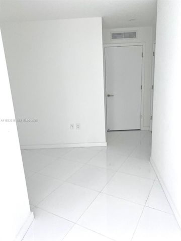 851 NE 1st Ave 2602, Miami, FL 33132