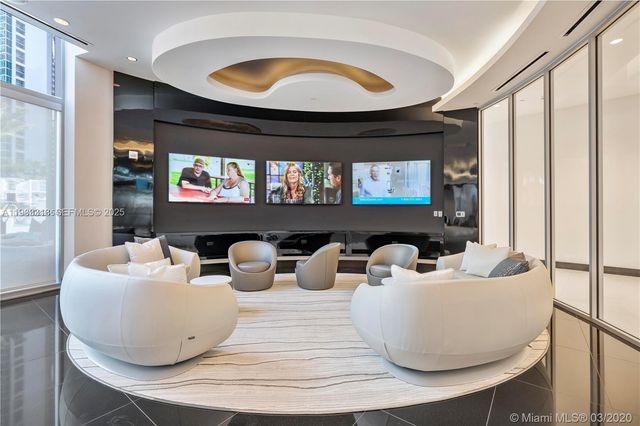 851 NE 1st Ave 2602, Miami, FL 33132