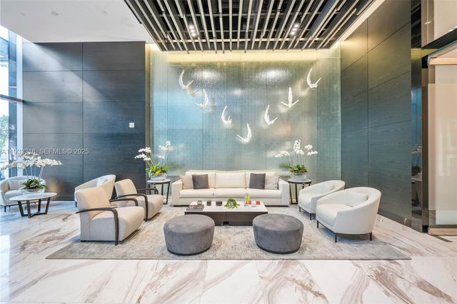 851 NE 1st Ave 2602, Miami, FL 33132