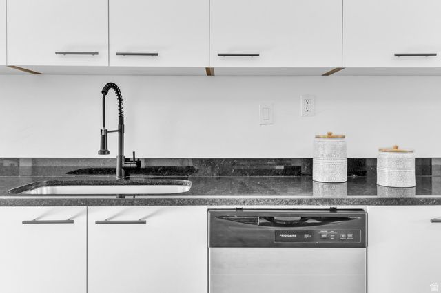 4038 W 5580 S, Kearns, UT 84118