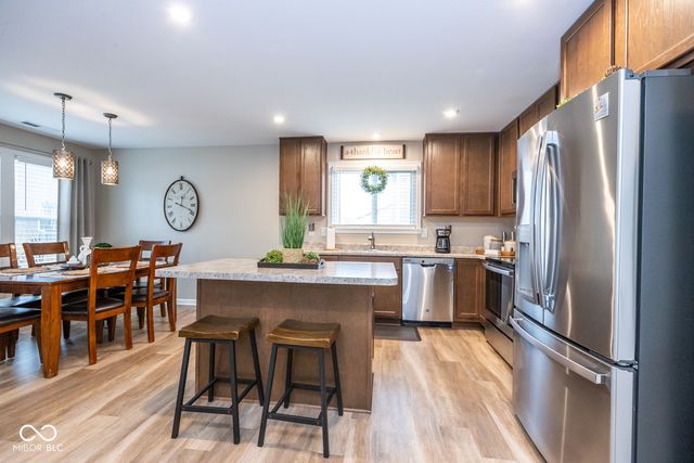 647 Fresno Court, Greenfield, IN 46140