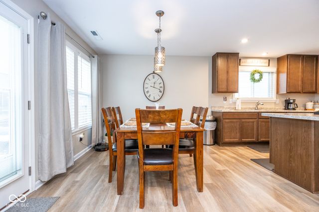 647 Fresno Court, Greenfield, IN 46140