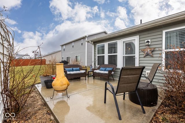 647 Fresno Court, Greenfield, IN 46140