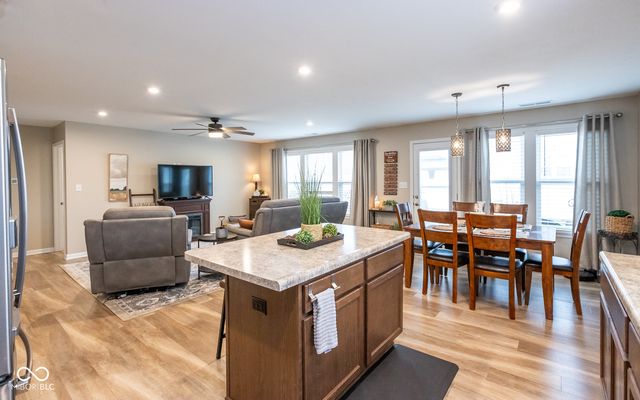 647 Fresno Court, Greenfield, IN 46140