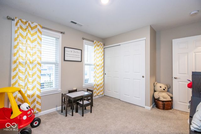 647 Fresno Court, Greenfield, IN 46140