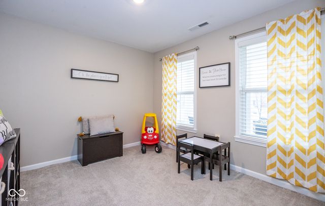 647 Fresno Court, Greenfield, IN 46140