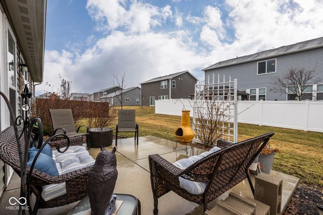 647 Fresno Court, Greenfield, IN 46140