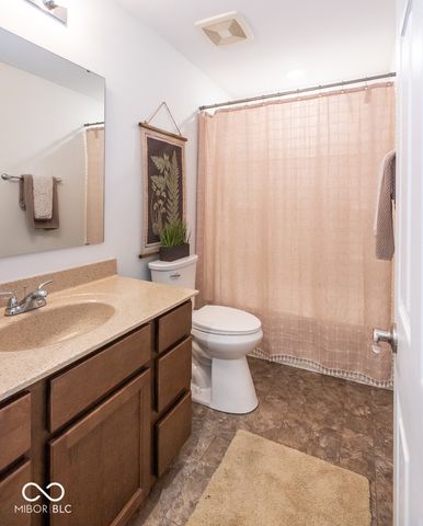 647 Fresno Court, Greenfield, IN 46140