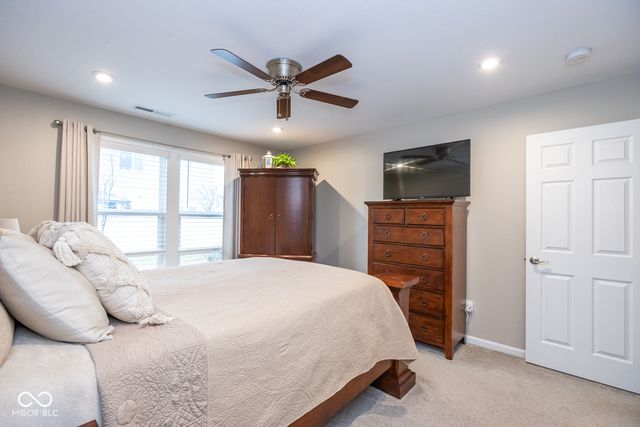 647 Fresno Court, Greenfield, IN 46140