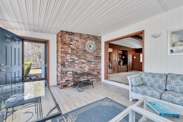 435 Acapesket Road, Falmouth, MA 02536