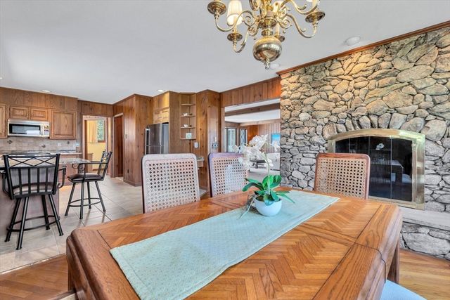 435 Acapesket Road, Falmouth, MA 02536