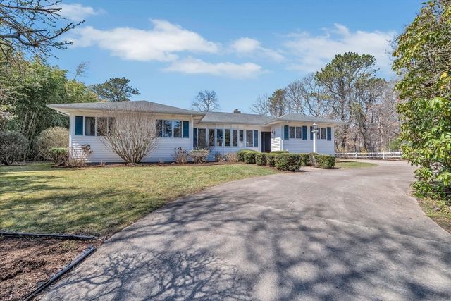 435 Acapesket Road, Falmouth, MA 02536