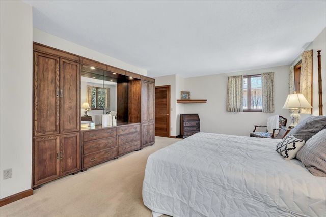 435 Acapesket Road, Falmouth, MA 02536