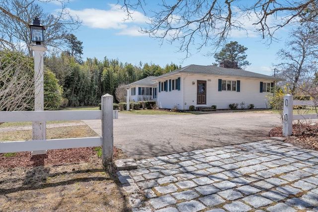 435 Acapesket Road, Falmouth, MA 02536