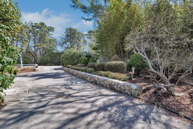 435 Acapesket Road, Falmouth, MA 02536