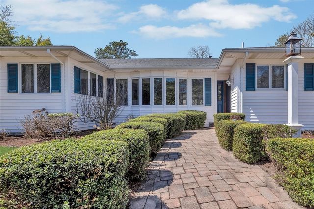 435 Acapesket Road, Falmouth, MA 02536