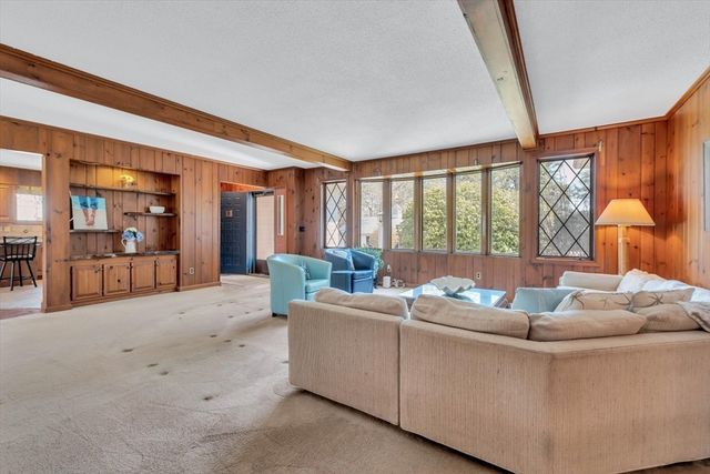 435 Acapesket Road, Falmouth, MA 02536