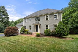 8 Piccadilly Way, Westborough, MA 01581