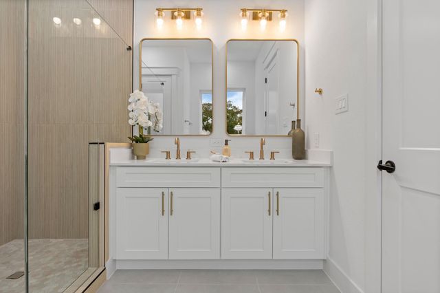 717 Janisch Road C, Houston, TX 77018