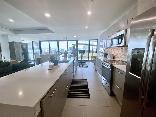 1511 PONCE DE LEON AVENIDA 1052, San Juan, PR 00909