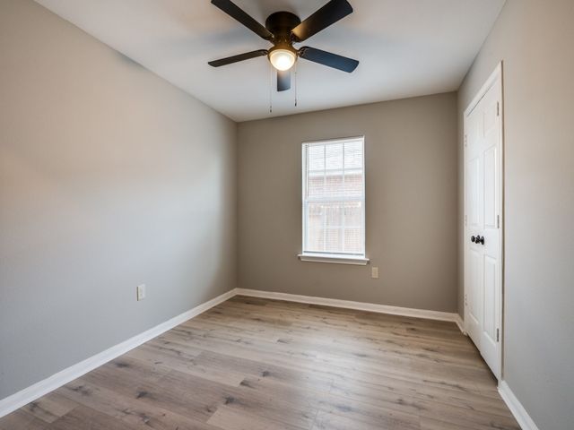 3206 Buckskin Drive, Dallas, TX 75241