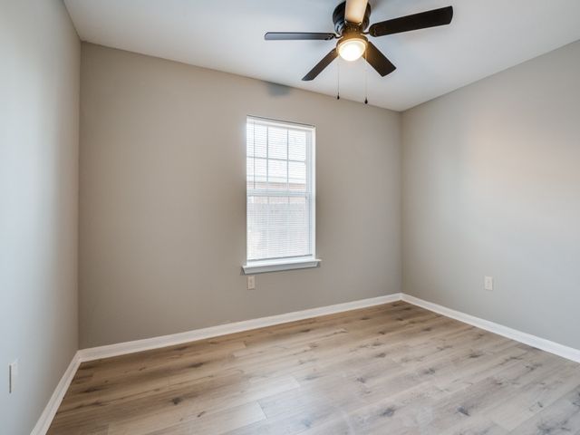 3206 Buckskin Drive, Dallas, TX 75241