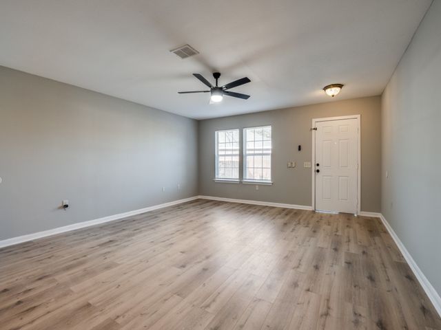 3206 Buckskin Drive, Dallas, TX 75241