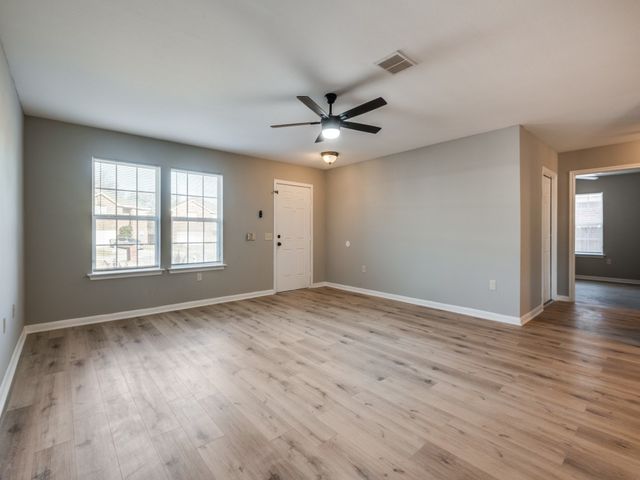 3206 Buckskin Drive, Dallas, TX 75241