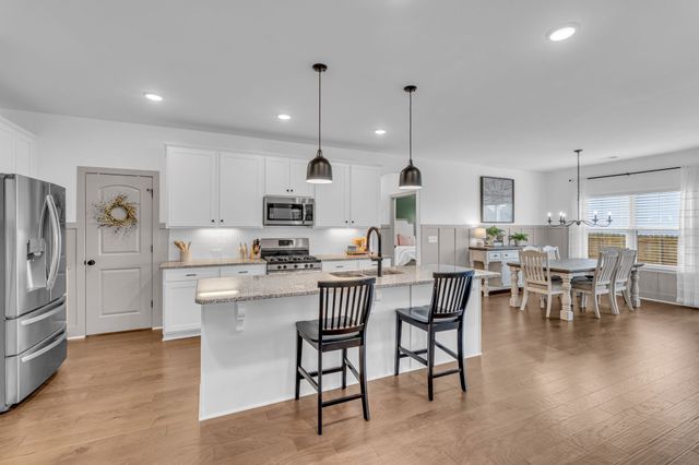 1393 Wentworth Dr, Gallatin, TN 37066