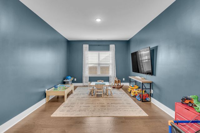 1393 Wentworth Dr, Gallatin, TN 37066