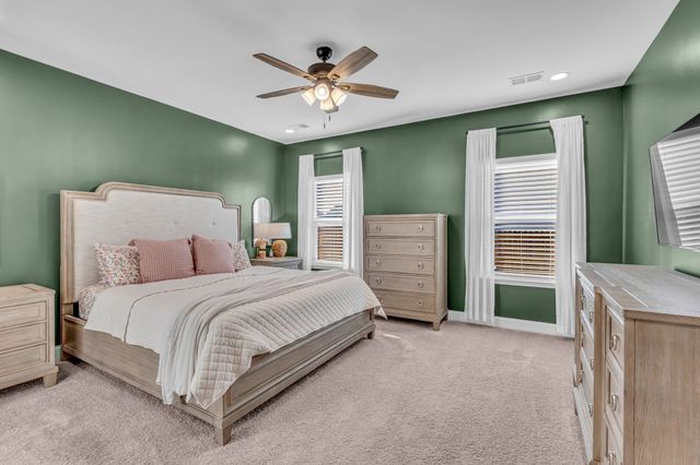 1393 Wentworth Dr, Gallatin, TN 37066