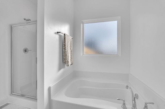 1393 Wentworth Dr, Gallatin, TN 37066