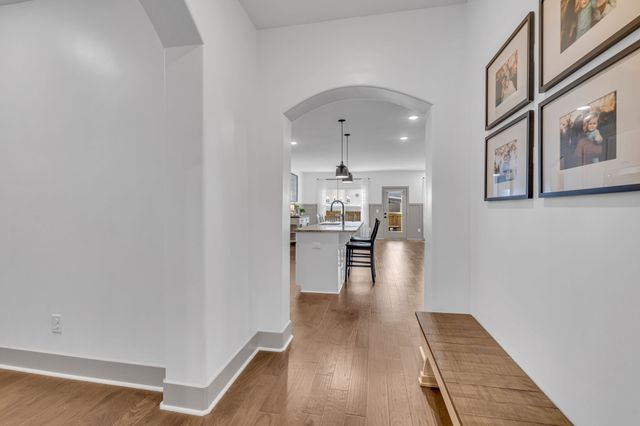 1393 Wentworth Dr, Gallatin, TN 37066