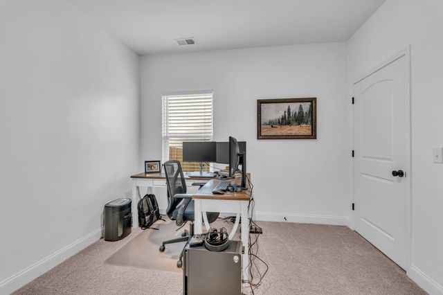 1393 Wentworth Dr, Gallatin, TN 37066