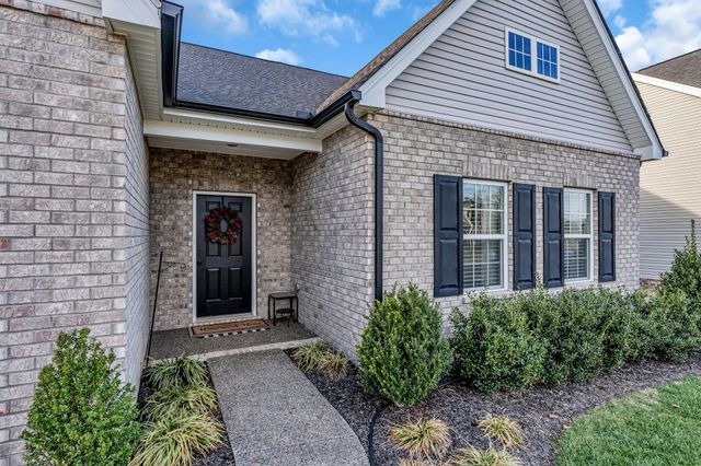 1393 Wentworth Dr, Gallatin, TN 37066