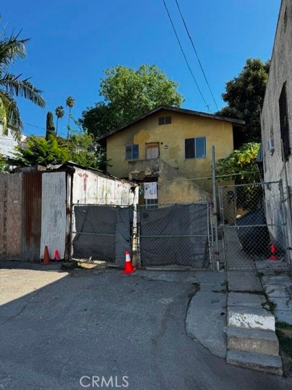 4172 SERVICE ST, Los Angeles, CA 90063 — photo 2